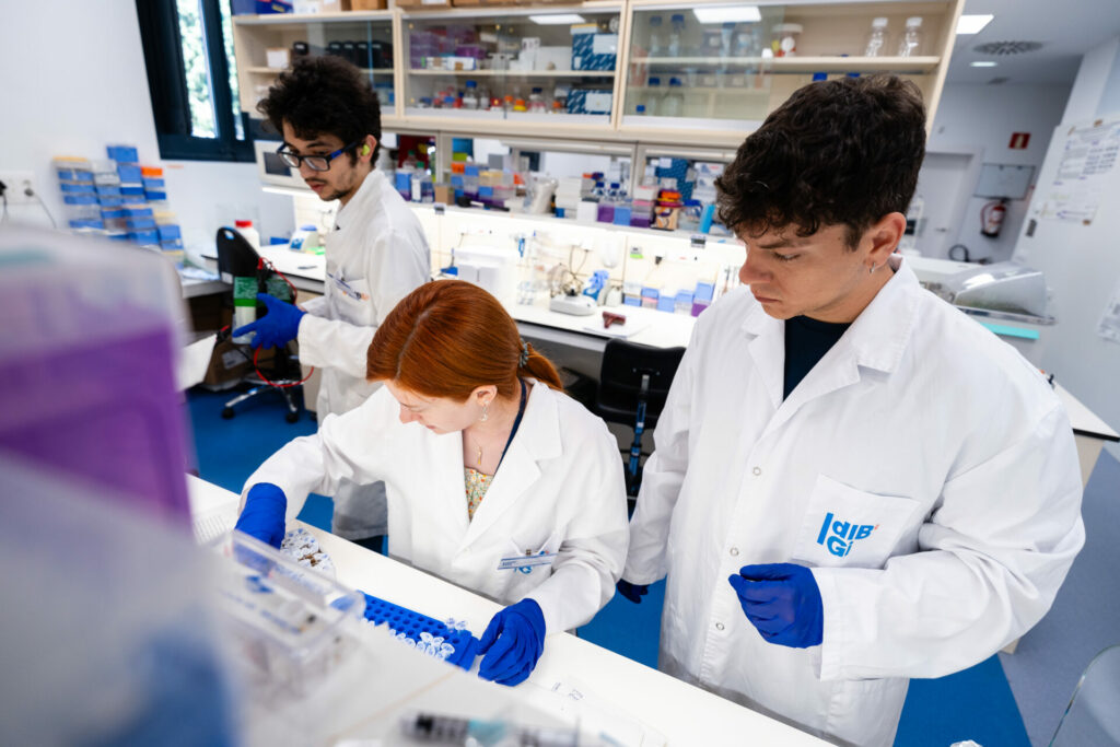 The biomedical research institutes of Tarragona, Girona and Lleida receive funding to maintain their joint project for the internationalisation of research